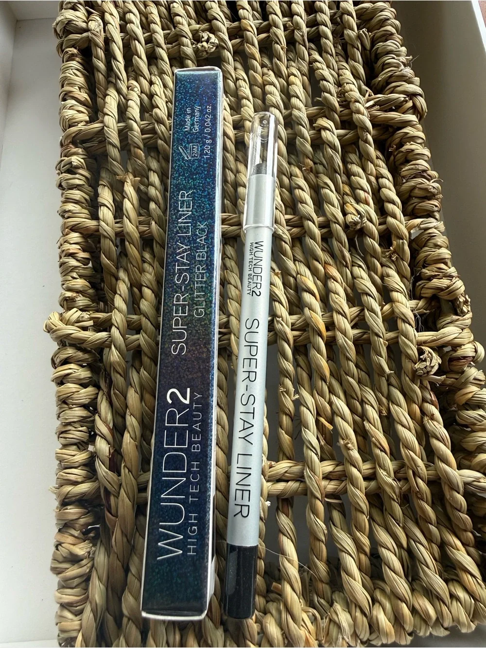 Wunder2 Super-Stay Liner Glitter Black Waterproof Eyeliner New